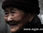 梦见死去的妈妈,梦见逝去母亲的深层寓意与启示
